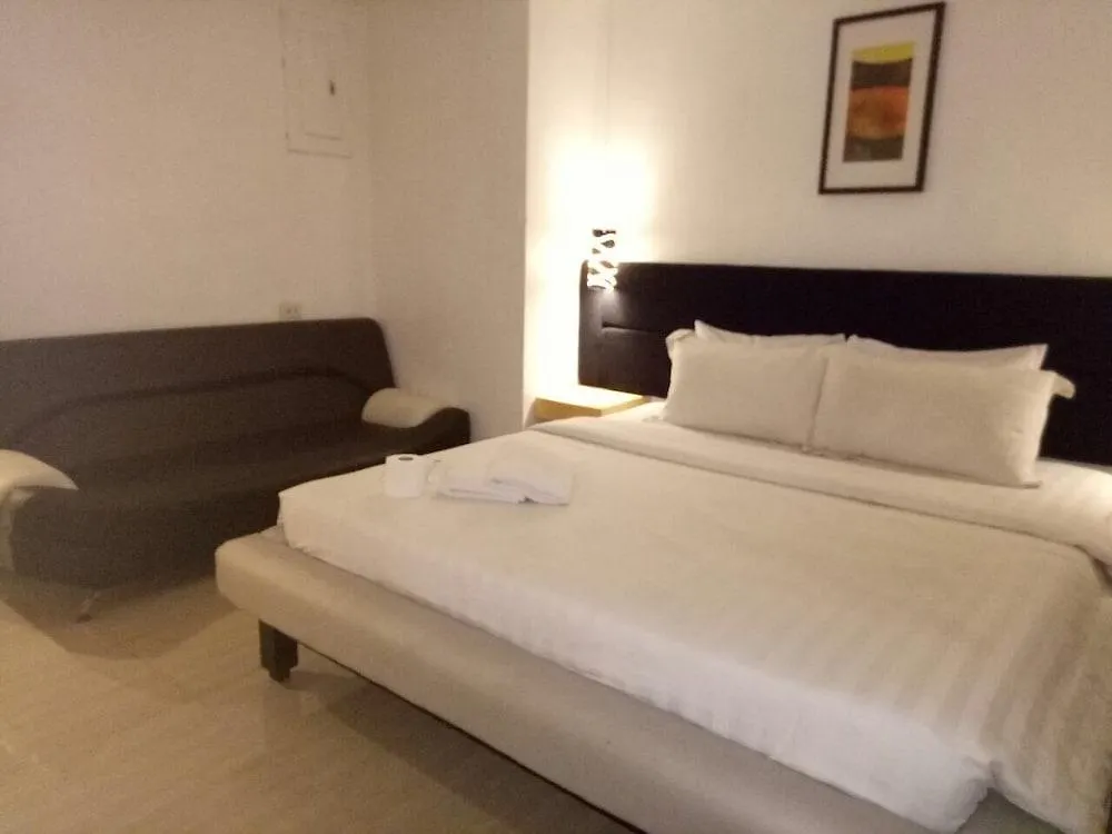 Hotel Dragonlink Suites Makati City